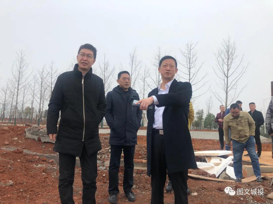 党委书记,董事长秦方进一行在耒水大桥督导项目安全生产情况